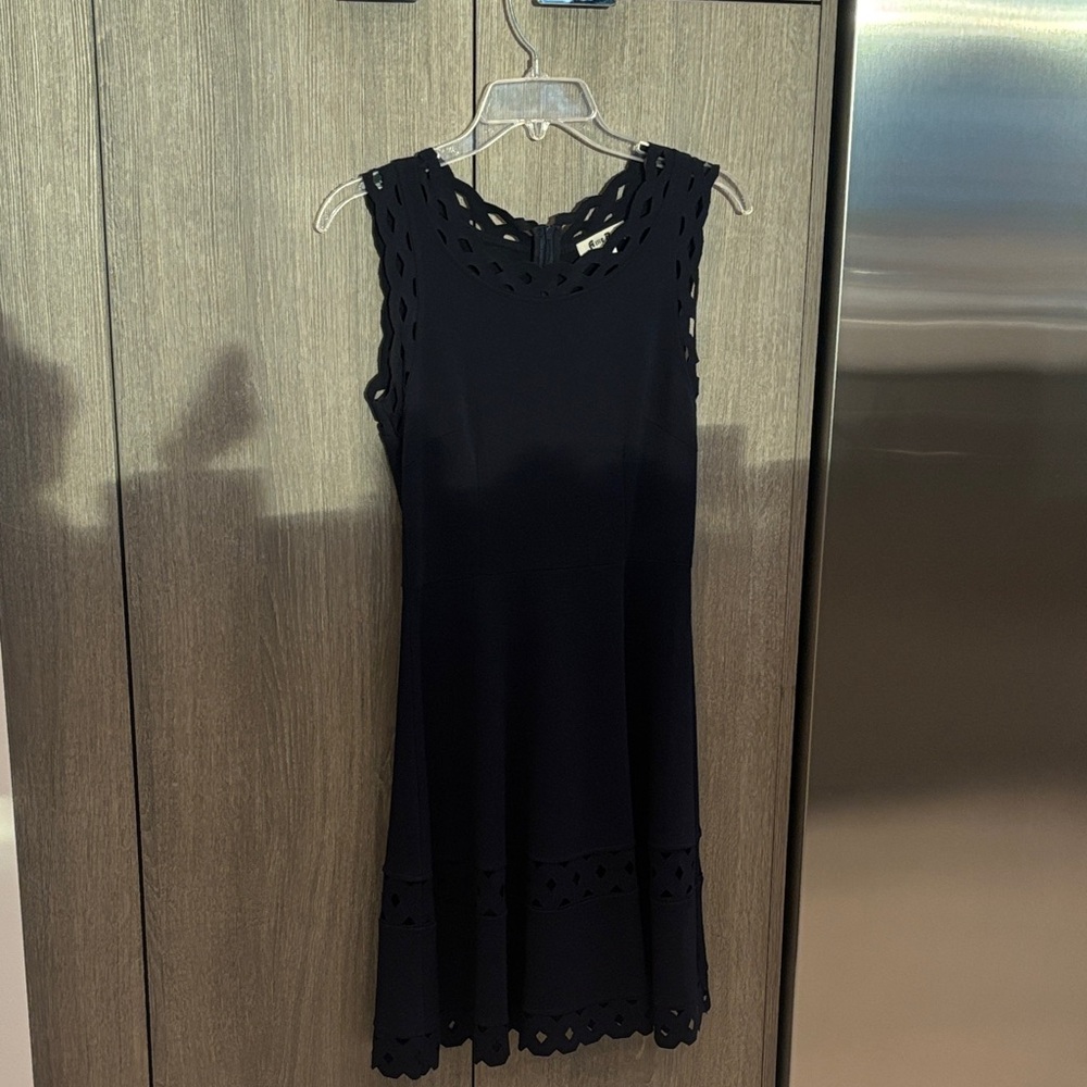 Elegant Navy Blue Sleeveless Dress